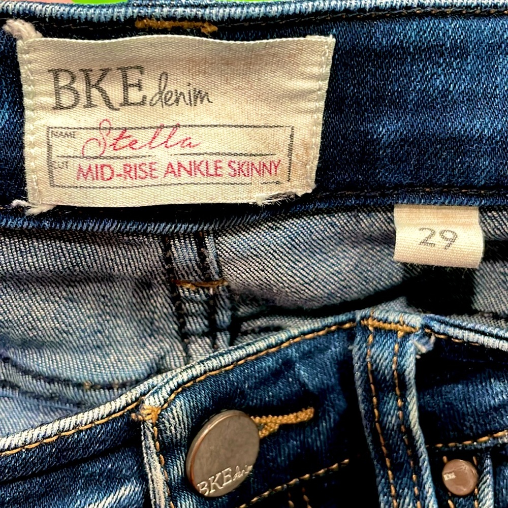 BKE still skinny ankle jeans